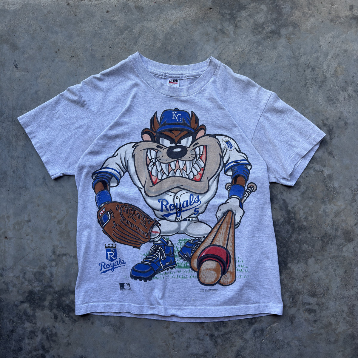 90's Kansas City Royals Rare Taz MLB T-Shirt (L)