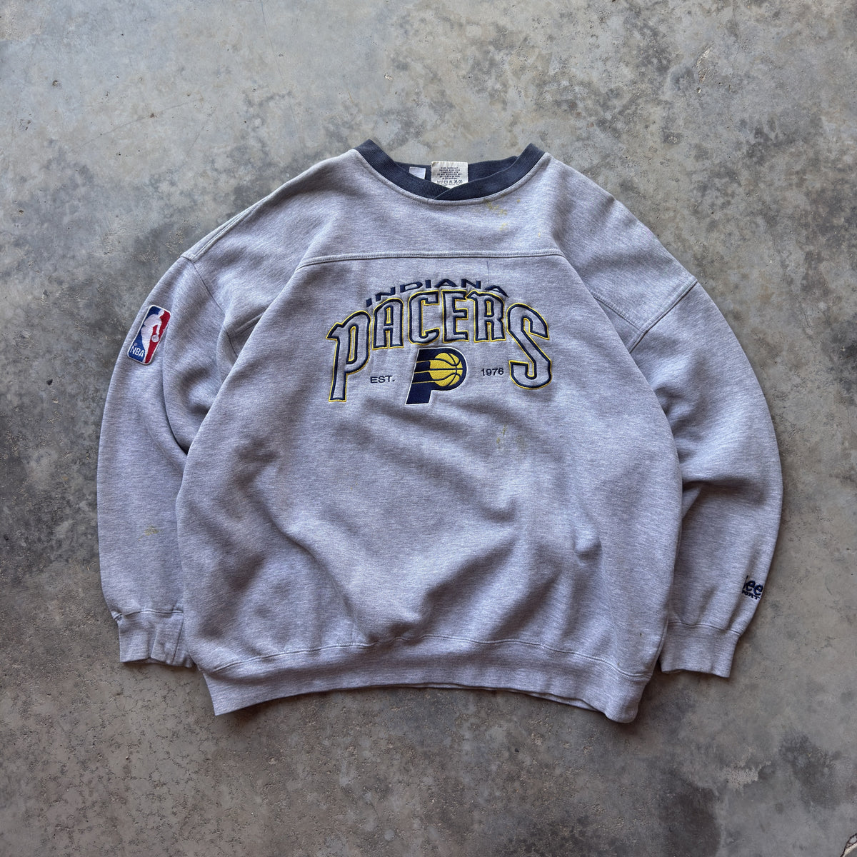 90's Indiana Pacers Embroidered Crewneck (XXL)