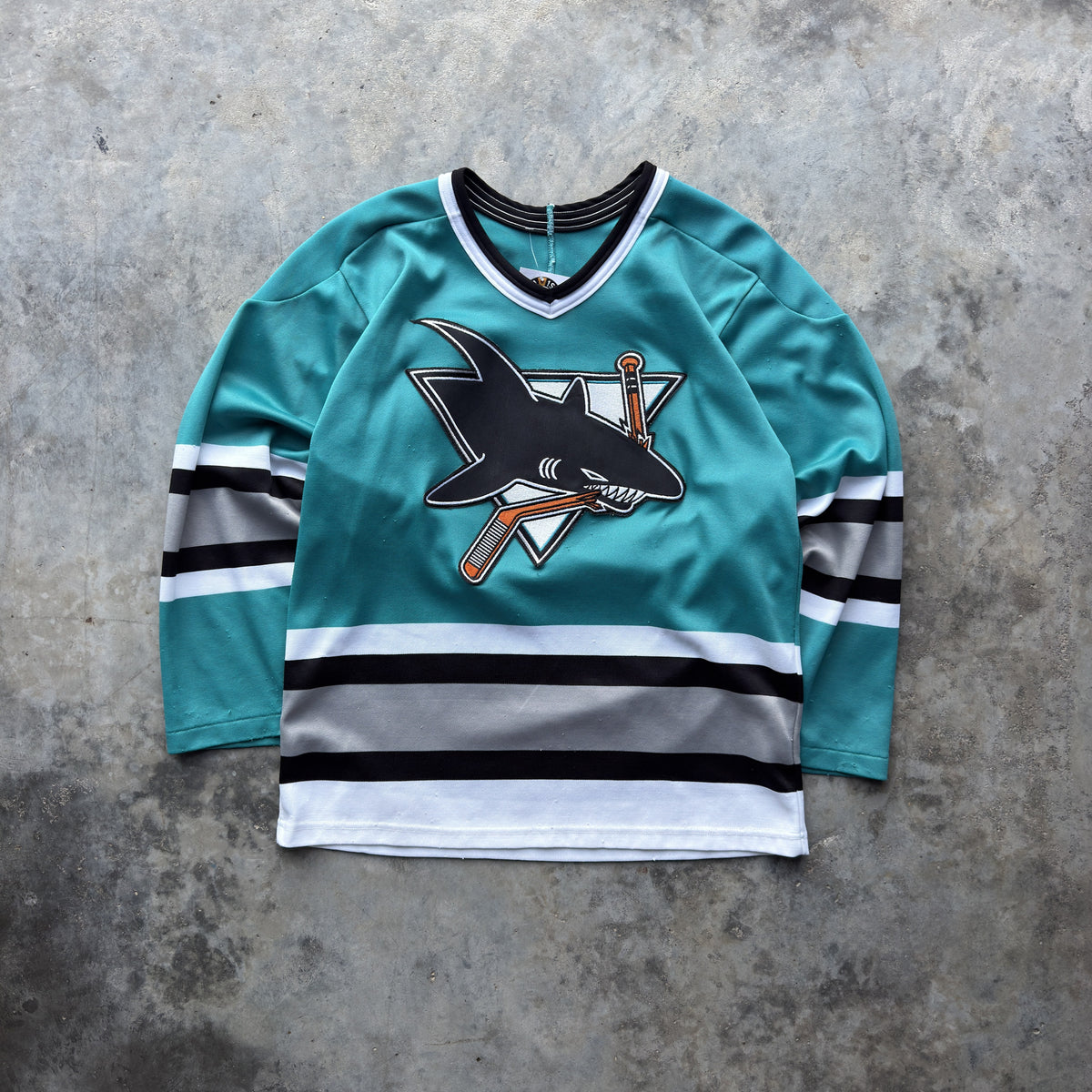 90s San Jose Sharks CCM Vintage NHL Jersey (S)