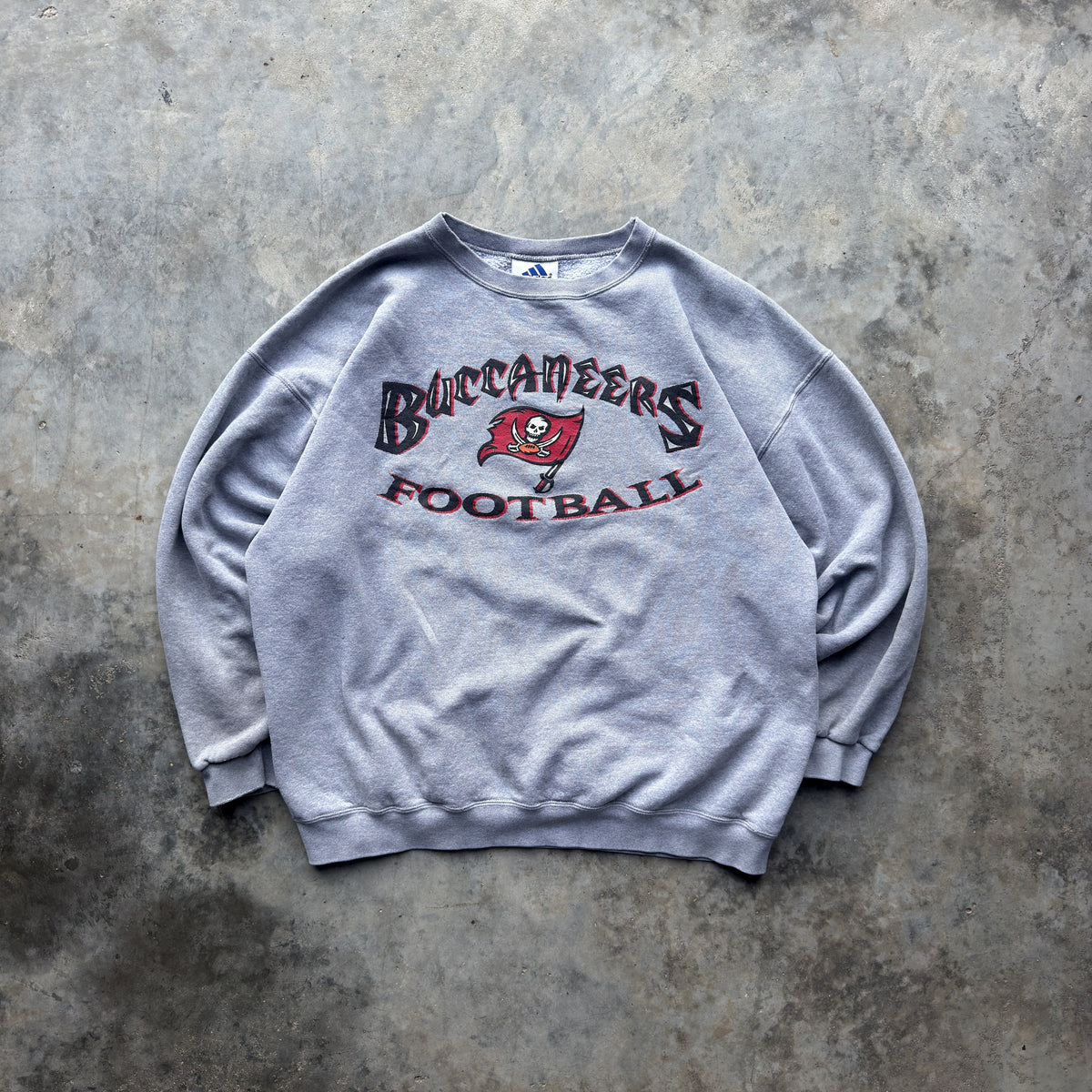 Tampa Bay Buccaneers Adidas Football Crewneck (XXL)