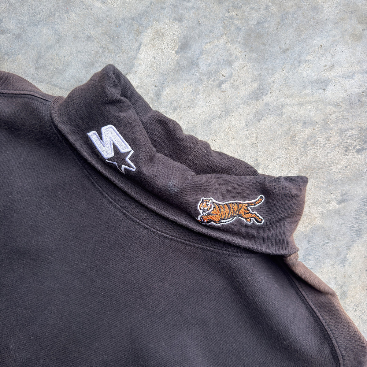 Cincinnati Bengals Starter Embroidered Mock Neck (XL)