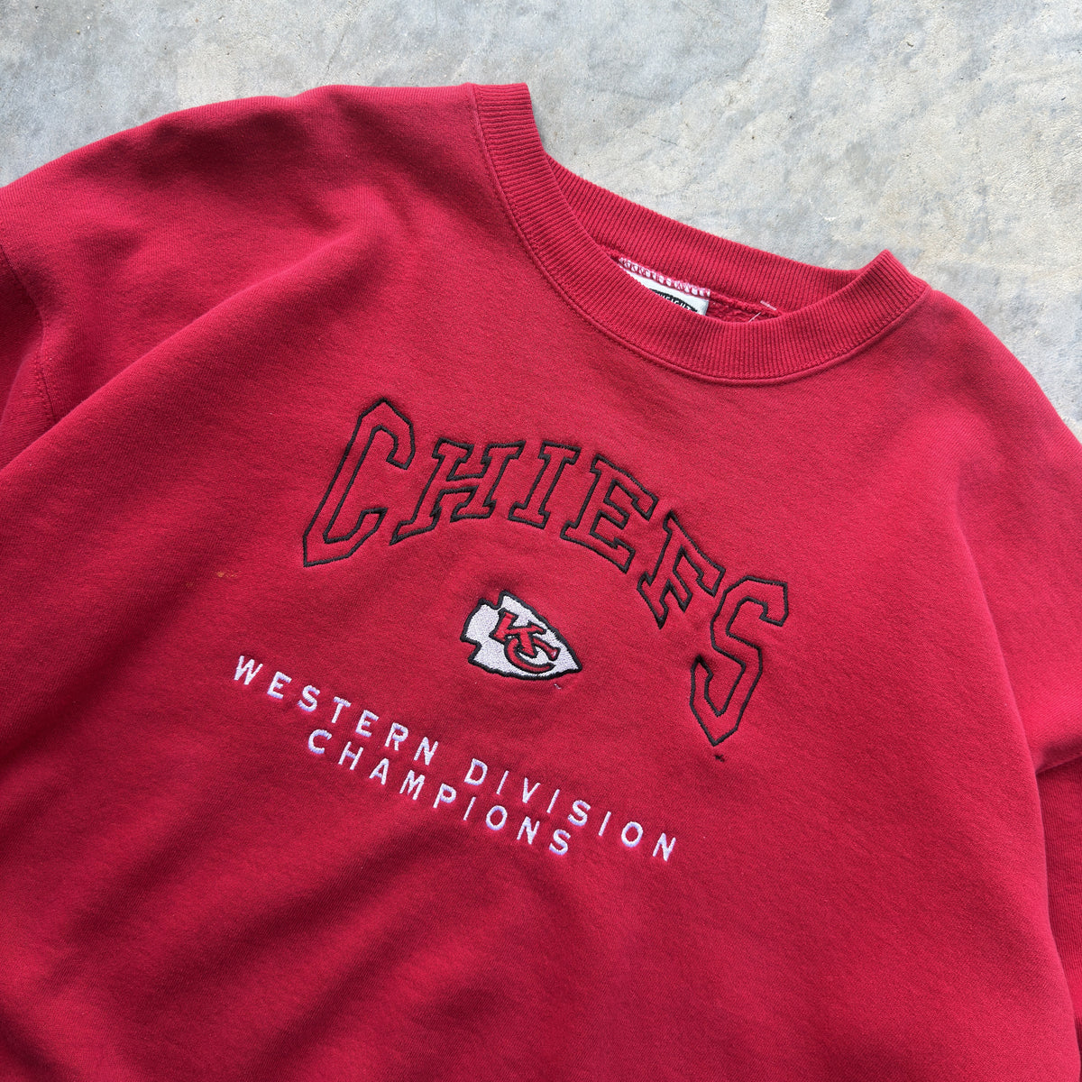 Kansas City Chiefs Western Division Champions Crewneck (L)