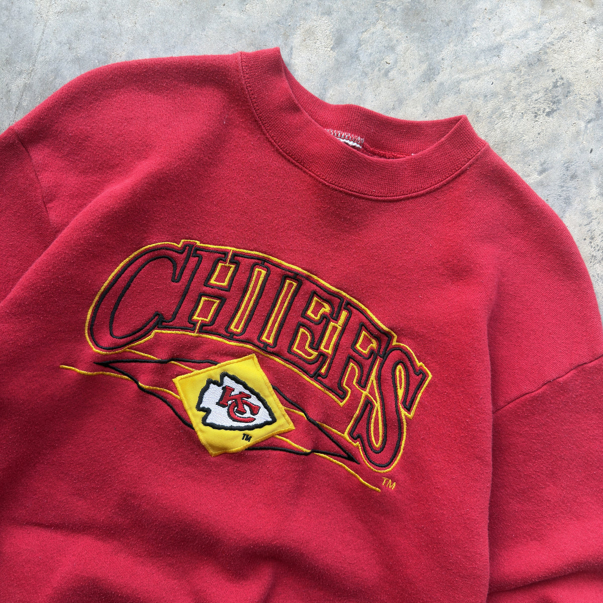 Kansas City Chiefs Embroidered Crewneck (L)