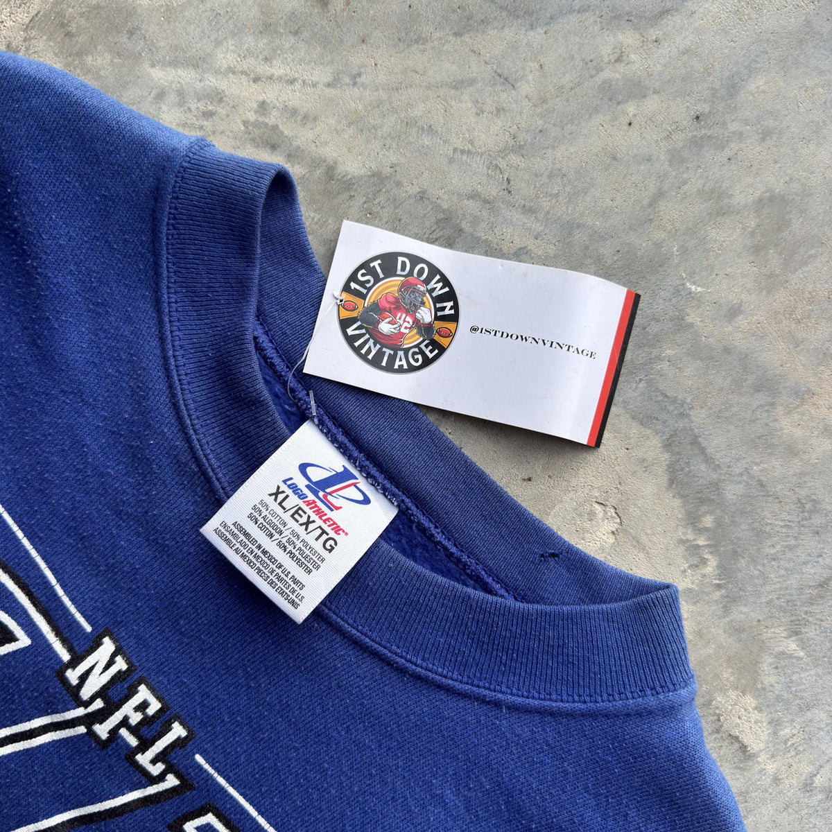 Indianapolis Colts Logo Athletic Spellout Crewneck (XL)