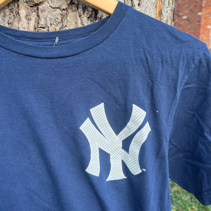 New York Yankees Bubble Logo Mccann Shirt (S)