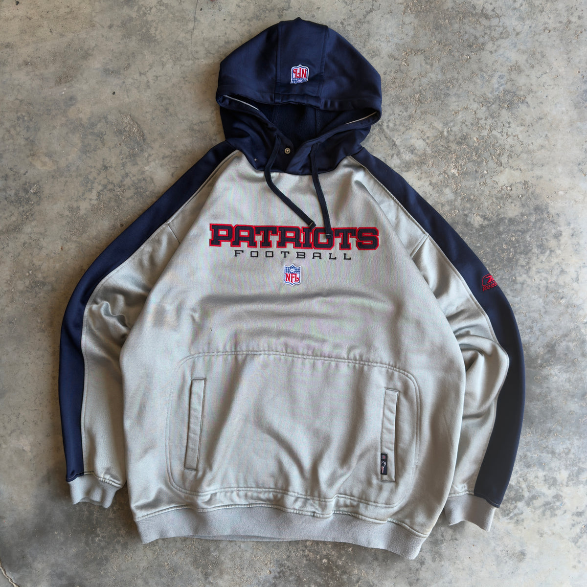 2000s New England Patriots Reebok Hoodie (XL)