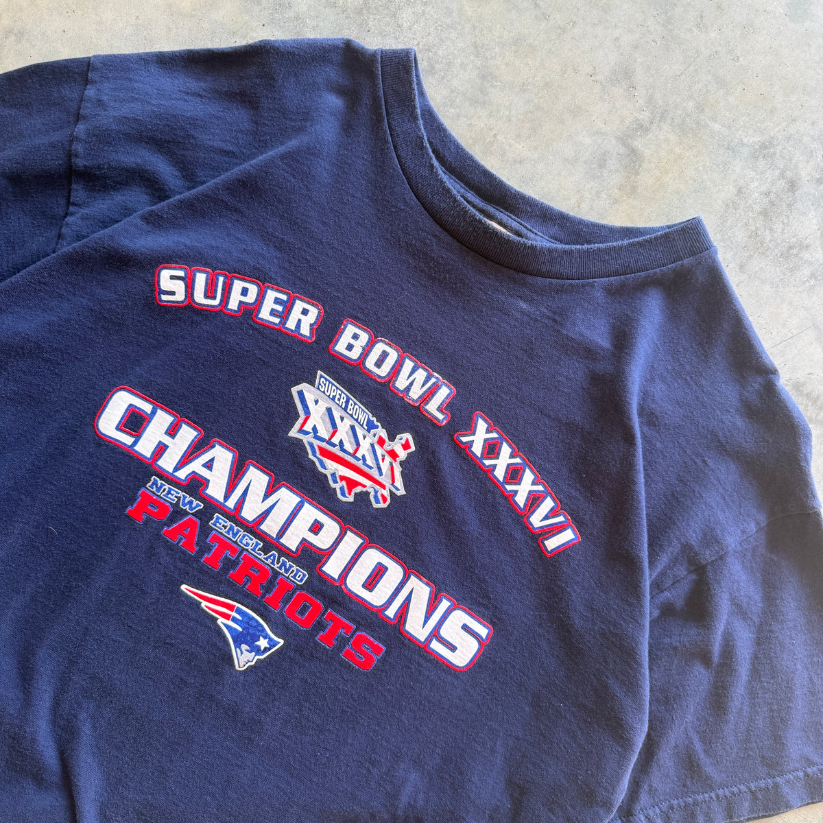 2002 New England Patriots Super Bowl XXXVI Champions T-Shirt (Large)