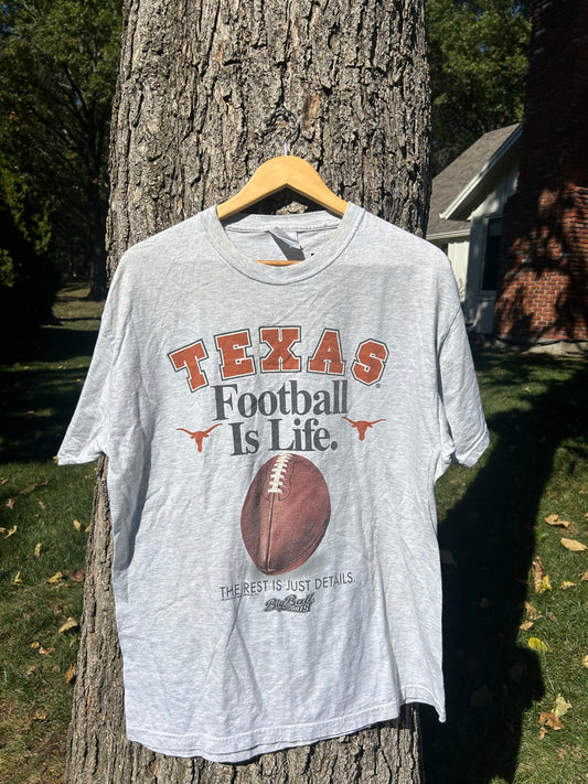 00's Texas Longhorns Football is Life T-shirt (L)