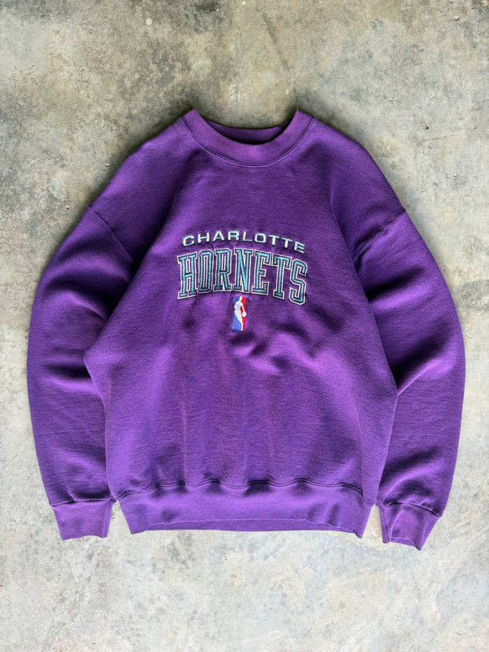 90s Charlotte Hornets Embroidered Purple Sweatshirt (XL)